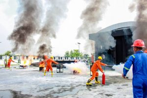 Read more about the article Pentingnya Pengetahuan dan Pelatihan K3 Kebakaran Dalam Industri