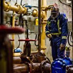 Pentingnya Mencegah Faktor Bahaya Industri Minyak Bumi dan Gas (Migas)